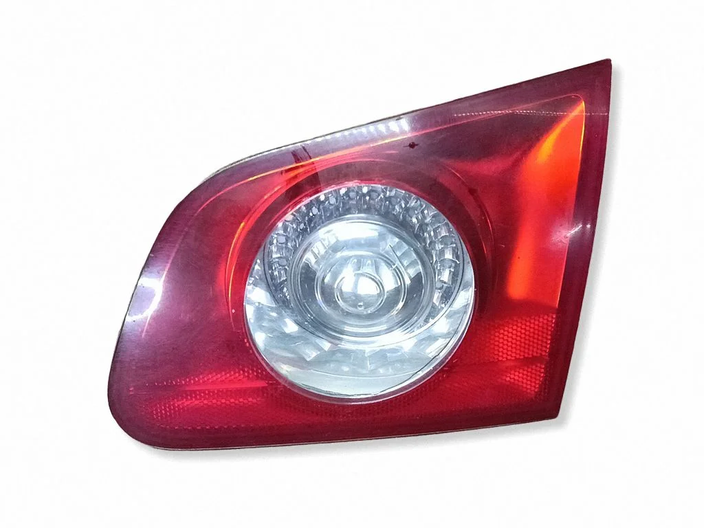 Lampa tylna w klapie 3C9945093