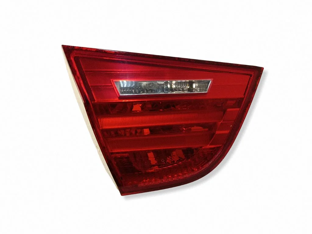 Tailgate rear/tail lights 218401