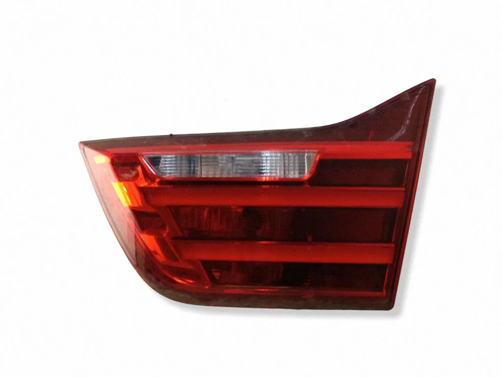 Lampa tylna w klapie – BMW Seria 4 F32 F33 (2013-2020)
