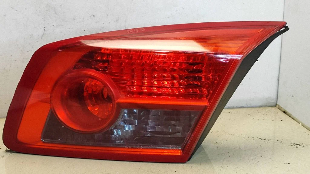 Tailgate rear/tail lights 8200014363