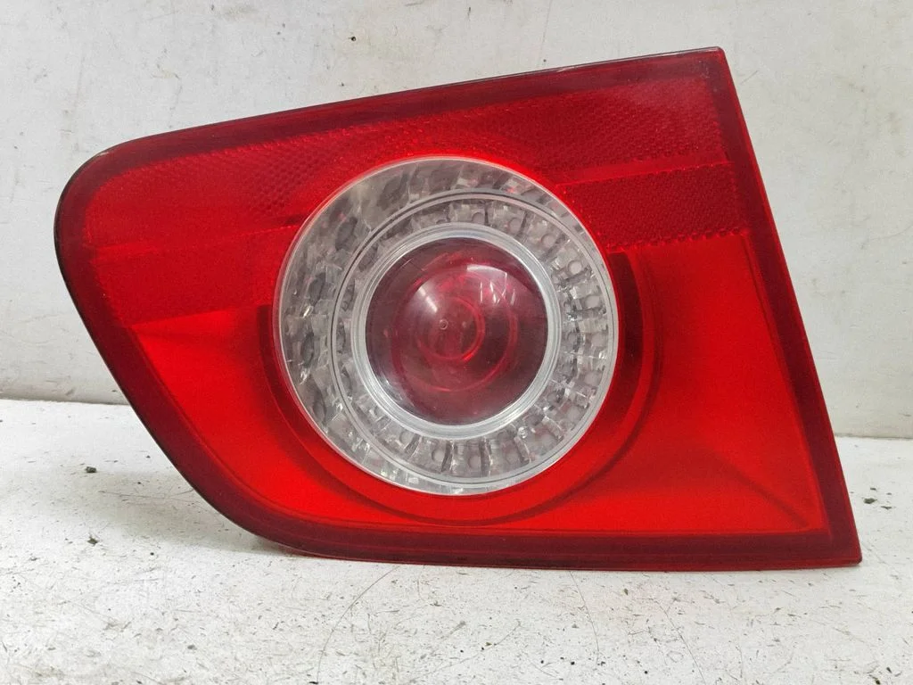 Lampa tylna w klapie 3C9945093