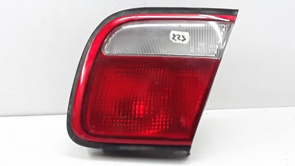 Tailgate rear/tail lights – Mazda Xedos 6 (1992-2000)