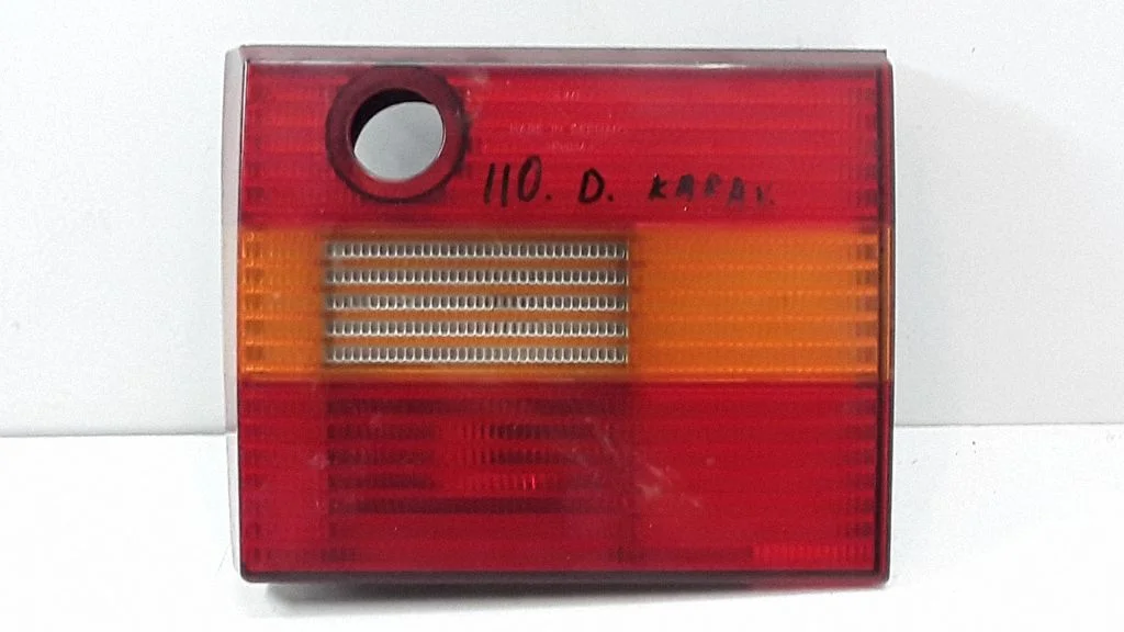 Tailgate rear/tail lights – Volkswagen Passat B4 (1994-1996)