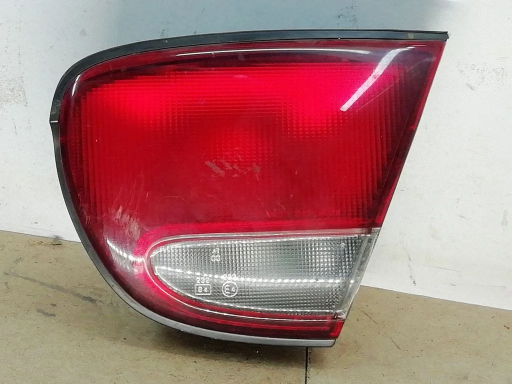 Tailgate rear/tail lights – Mazda Xedos 6 (1992-2000)