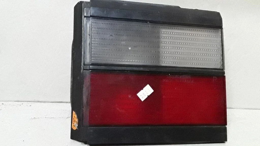 Tailgate rear/tail lights – Volkswagen Passat B3 (1988-1993)