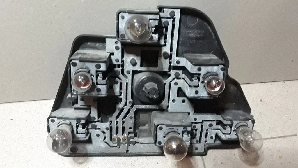 Część lampy tylnej – BMW Seria 5 E39 (1996-2003)