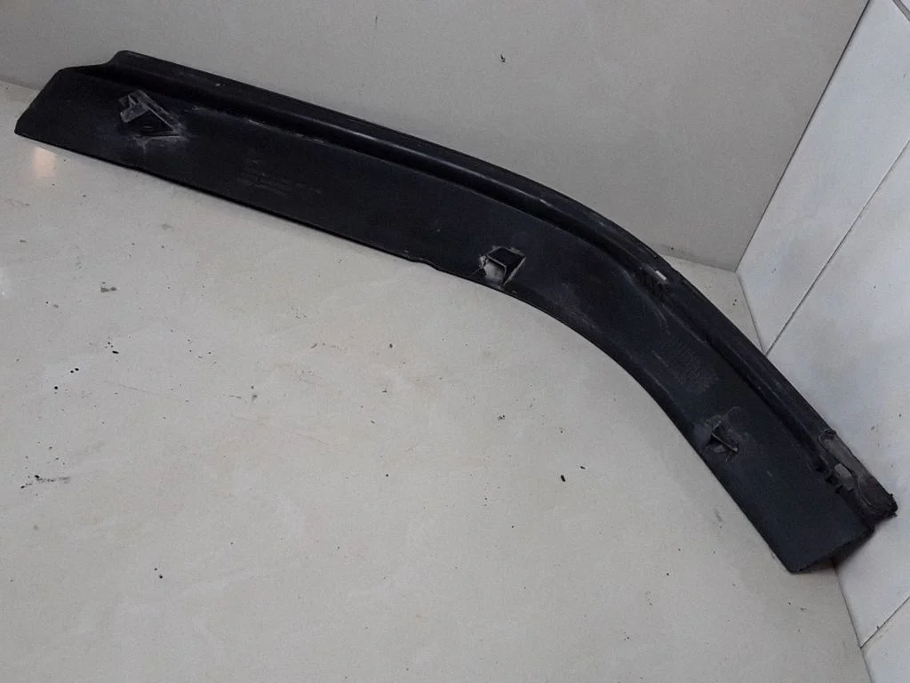 Tail light part – Nissan Primera (2002-2007)