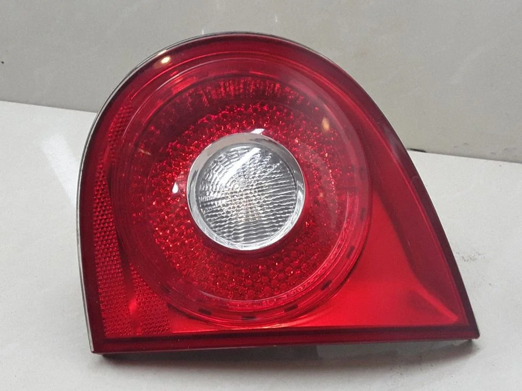 Tailgate rear/tail lights 1K6945094E