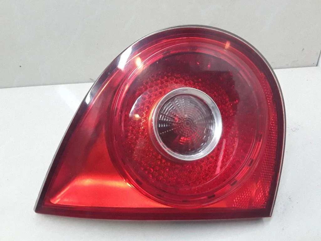 Tailgate rear/tail lights 1K6945107C