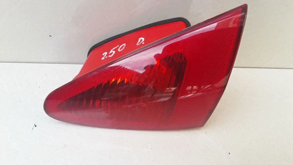 Tailgate rear/tail lights 46747825GDX