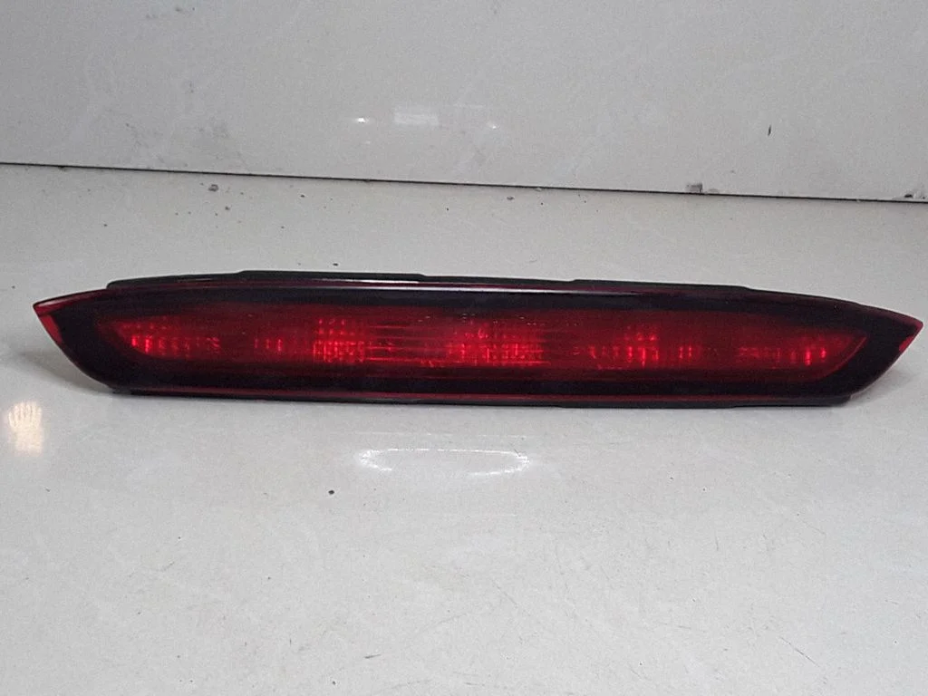 Trzecie światło stop – Toyota Corolla Verso E121 (2001-2004)