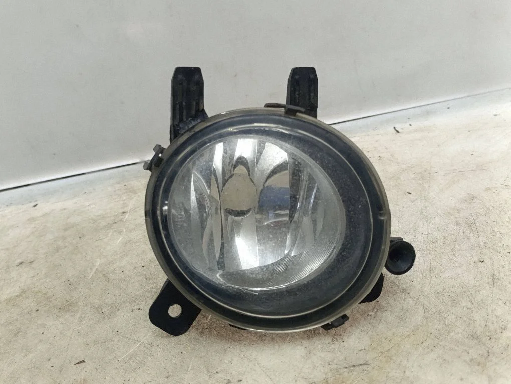 Front fog light 7248911