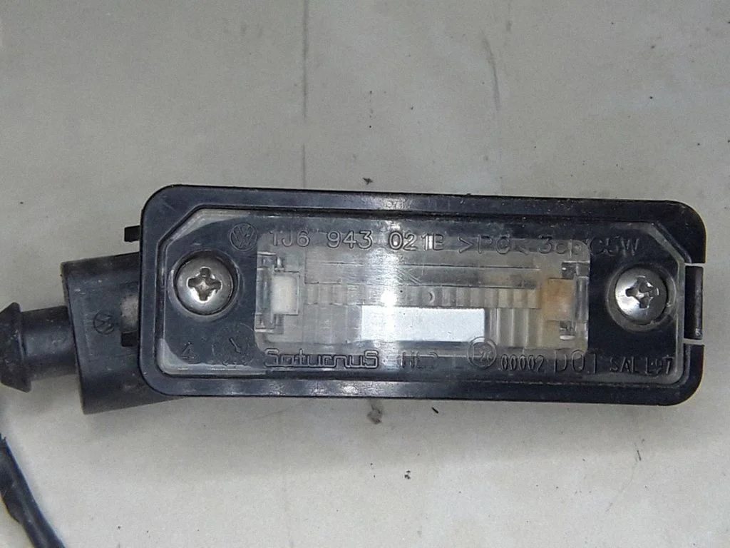 Numbrimärgi valgustus – Volkswagen Golf IV (1998-2005)