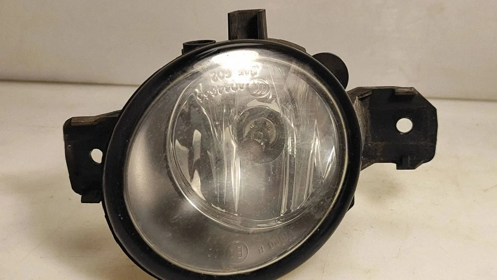 Front fog light 261508990A