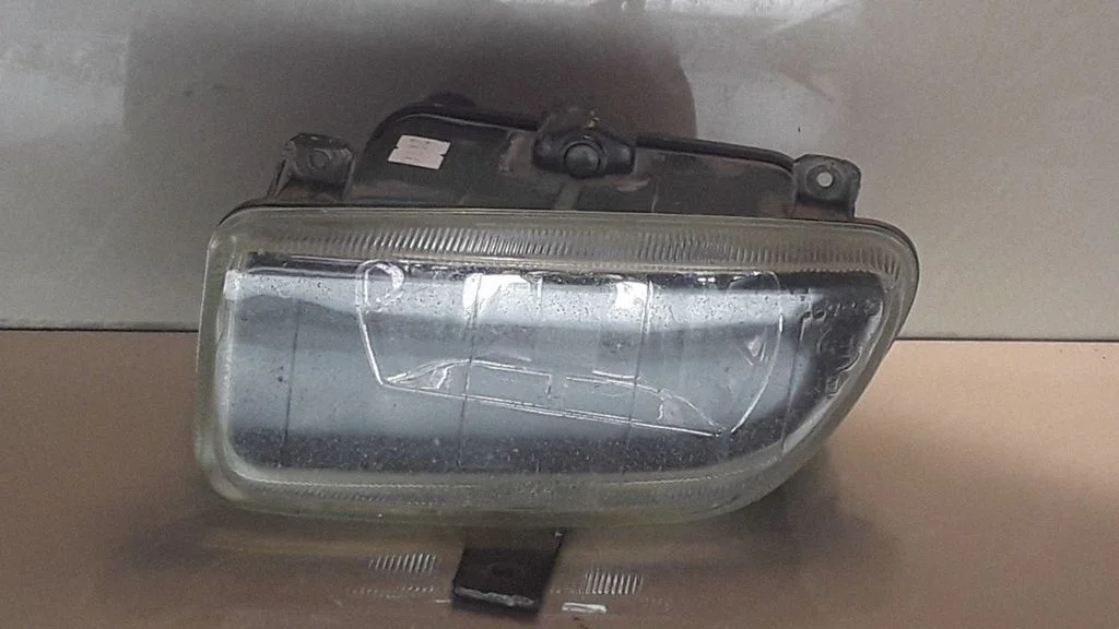 Front fog light – Ford Mondeo MK I (1993-1996)