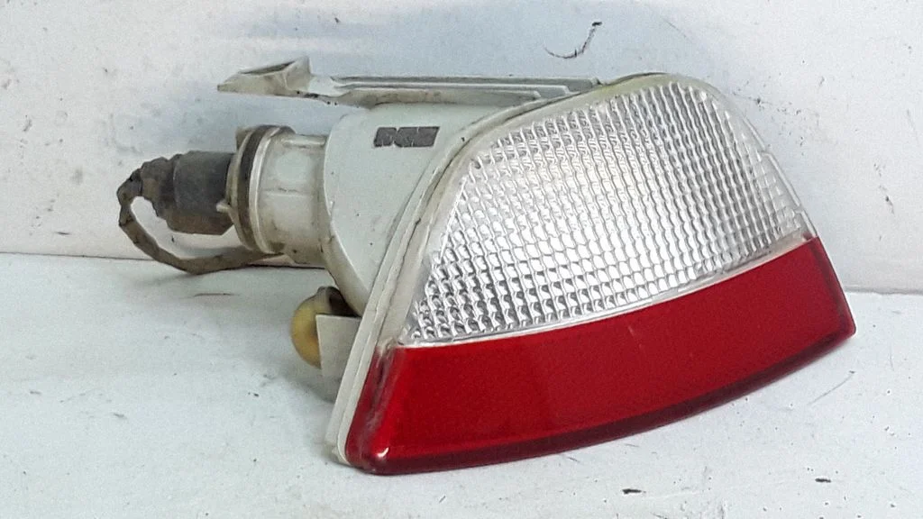 Rear fog light – Ford Focus C-MAX (2003-2010)