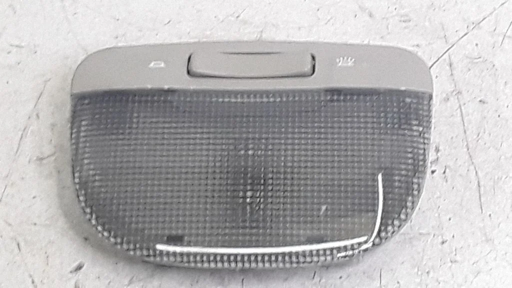 Tagaistmete valgustustuli – Subaru Legacy (2004-2006)