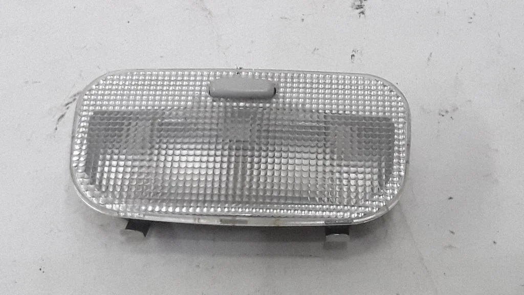 Tagaistmete valgustustuli – Citroen C5 (2005-2008)