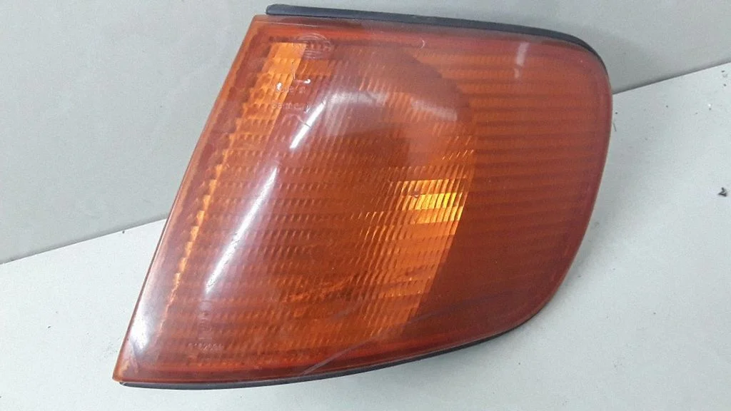 Eesmine suunatuli – Audi 100 S4 C4 (1990-1995)