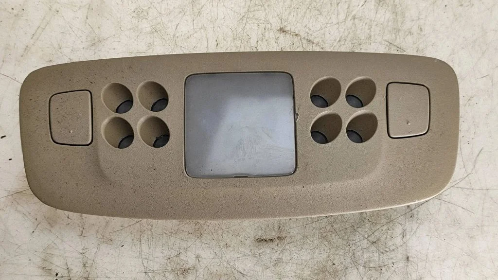 Tagaistmete valgustustuli – Lexus IS 220D-250-350 (2006-2013)