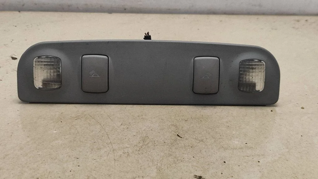 Tagaistmete valgustustuli – Audi A4 S4 B6 8E 8H (2001-2005)