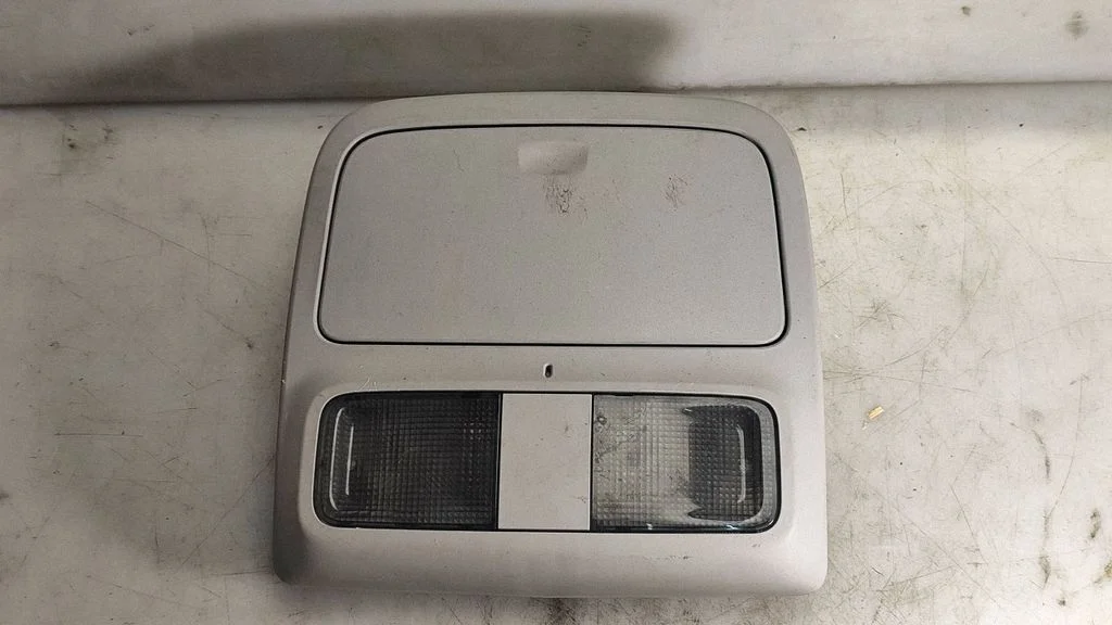 Front seat light VC12060A