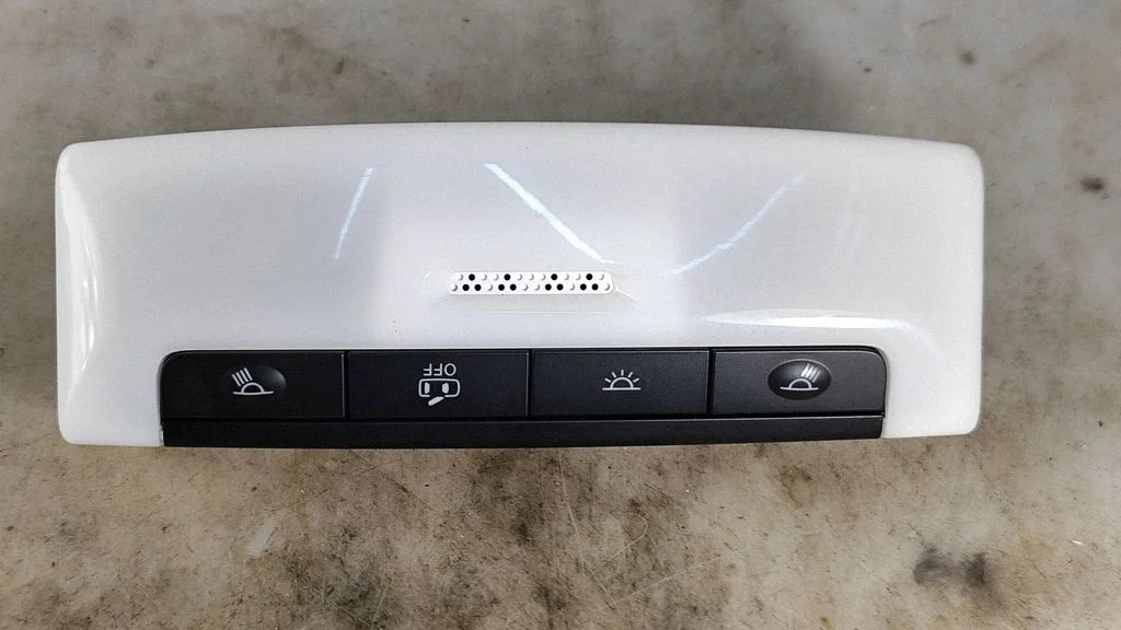Front seat light 264306UA0A
