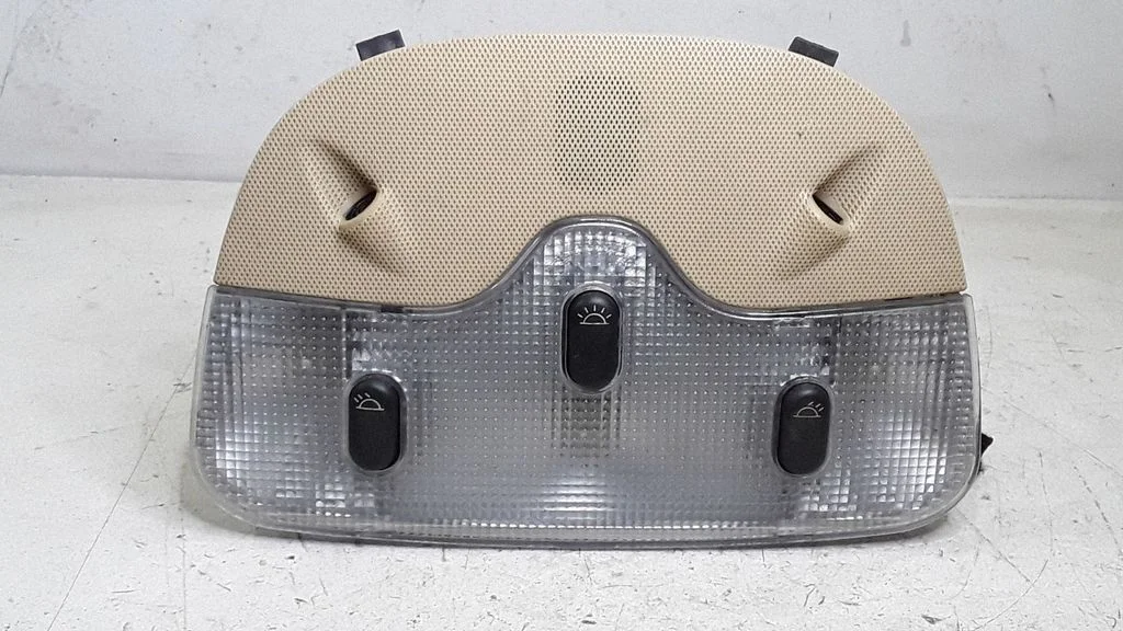 Front seat light 37320002