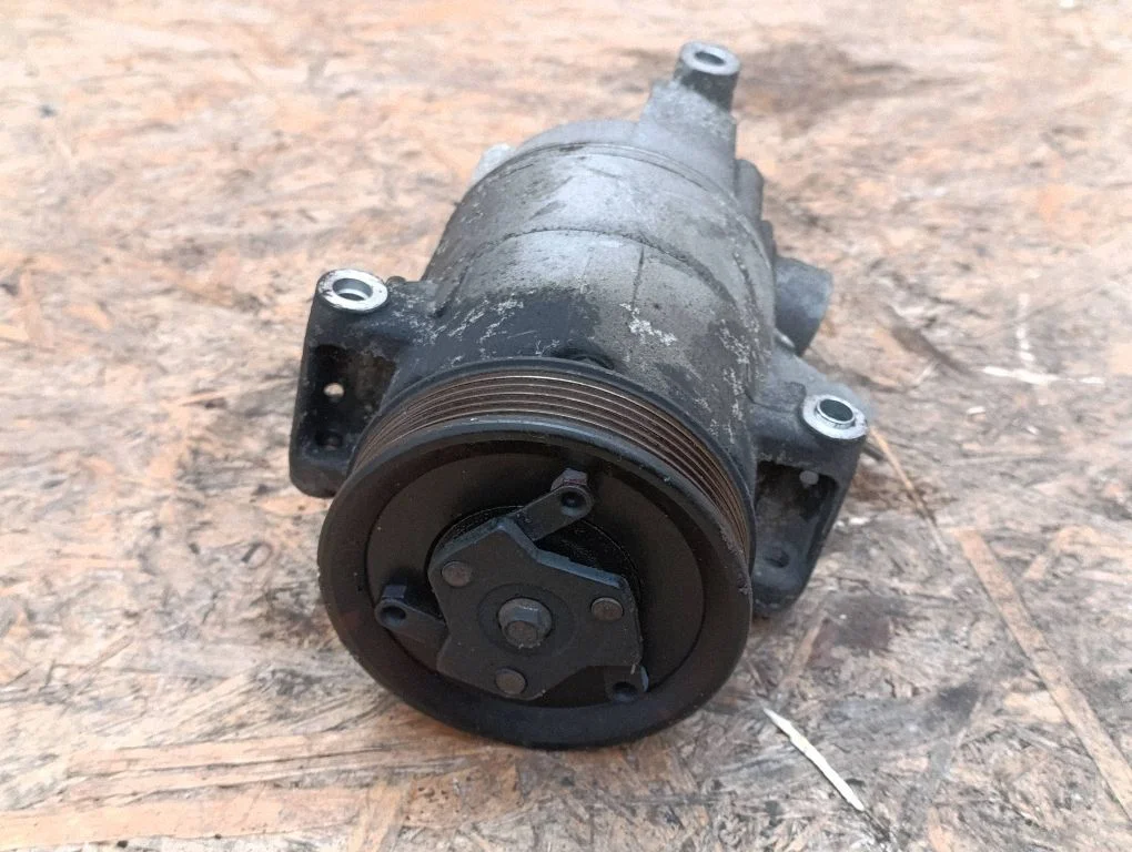 Air conditioning (A/C) compressor (pump) 5K0820803A