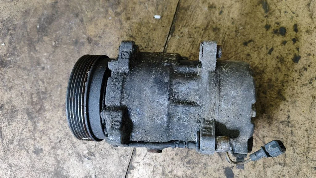 Air conditioning (A/C) compressor (pump) – Ford Galaxy (1995-2000)