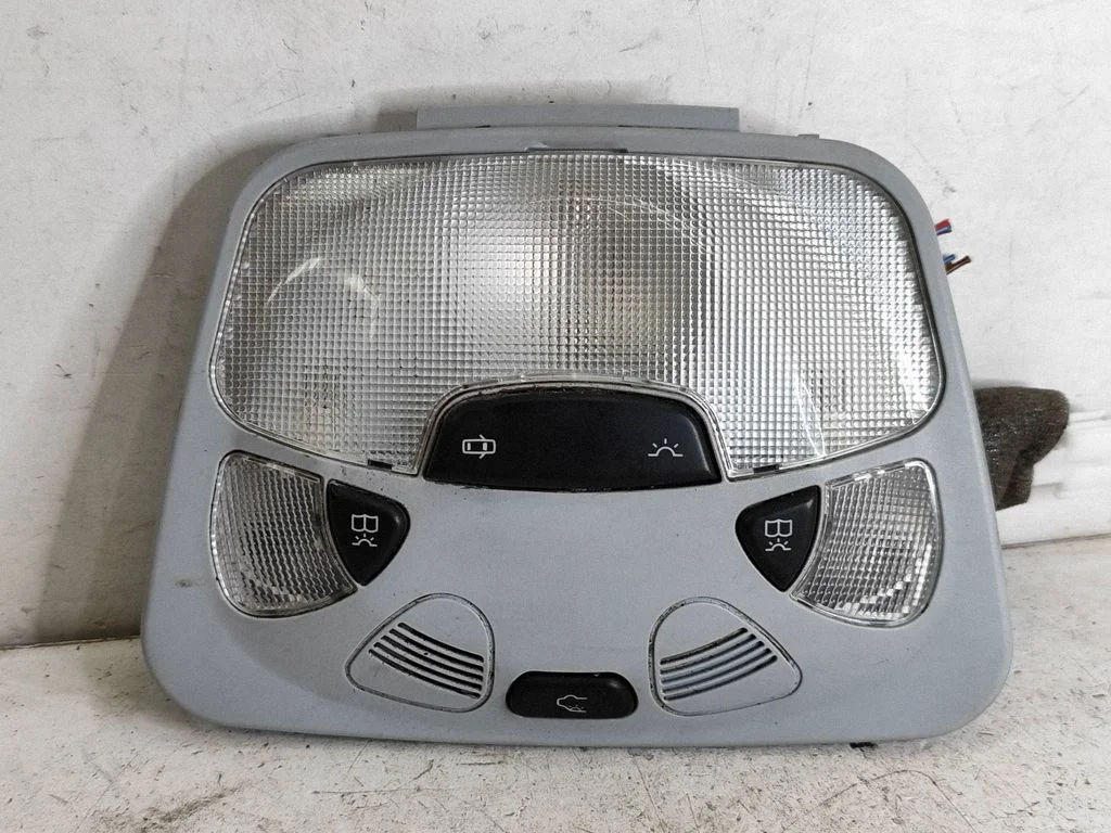 Front seat light A2038202301