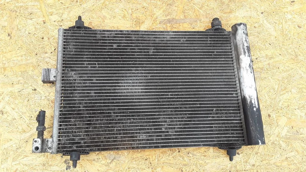 A/C cooling radiator (condenser)