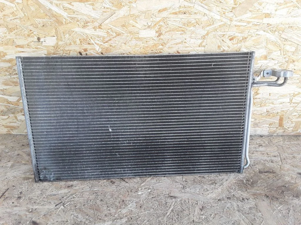 A/C cooling radiator (condenser) – Volvo V50 (2004-2007)