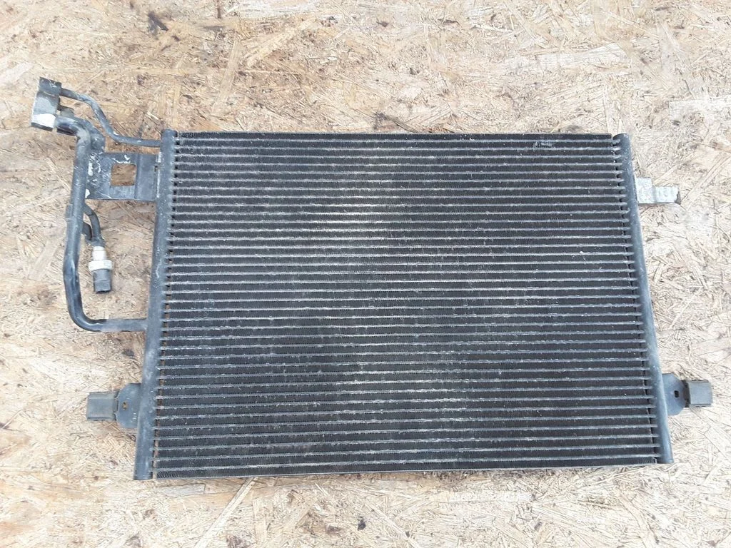A/C cooling radiator (condenser) – Volkswagen Passat B5.5 (2001-2005)