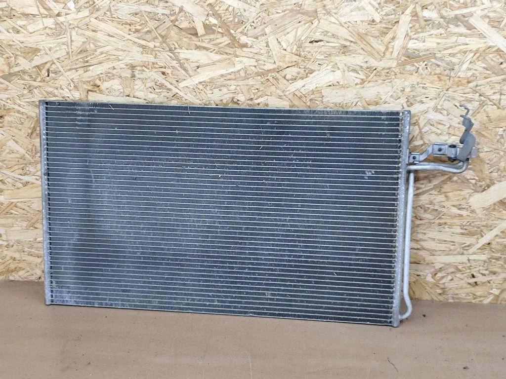 A/C cooling radiator (condenser) – Volvo V50 (2004-2007)