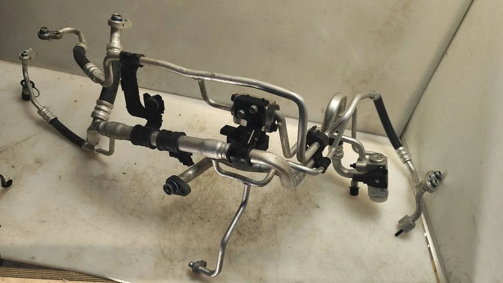 Air conditioning (A/C) pipe/hose – KIA EV6 (2021-)