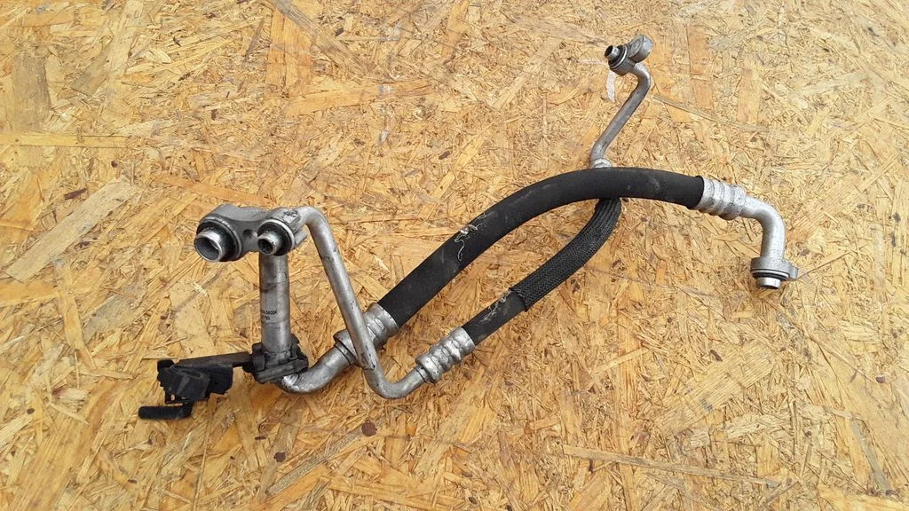 Air conditioning (A/C) pipe/hose 13220107