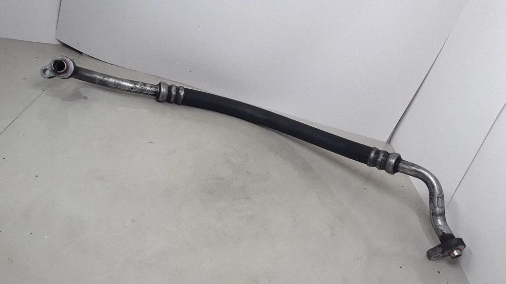 Air conditioning (A/C) pipe/hose – Ford Focus C-MAX (2003-2010)