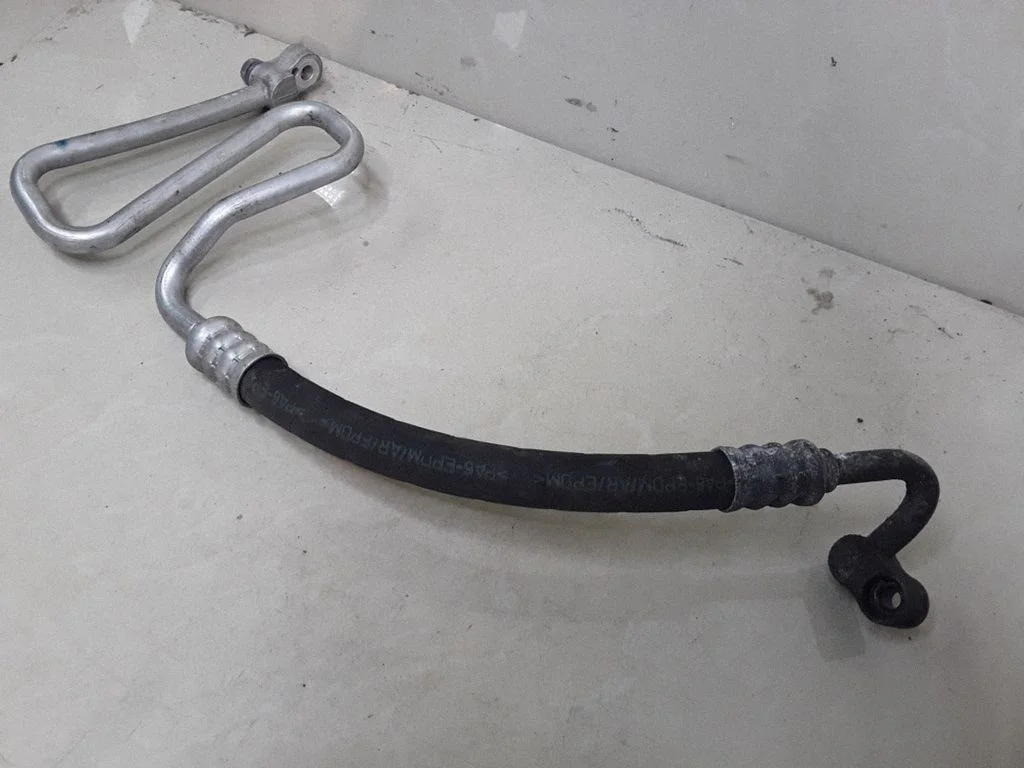 Air conditioning (A/C) pipe/hose – BMW 5 Series E39 (1996-2003)
