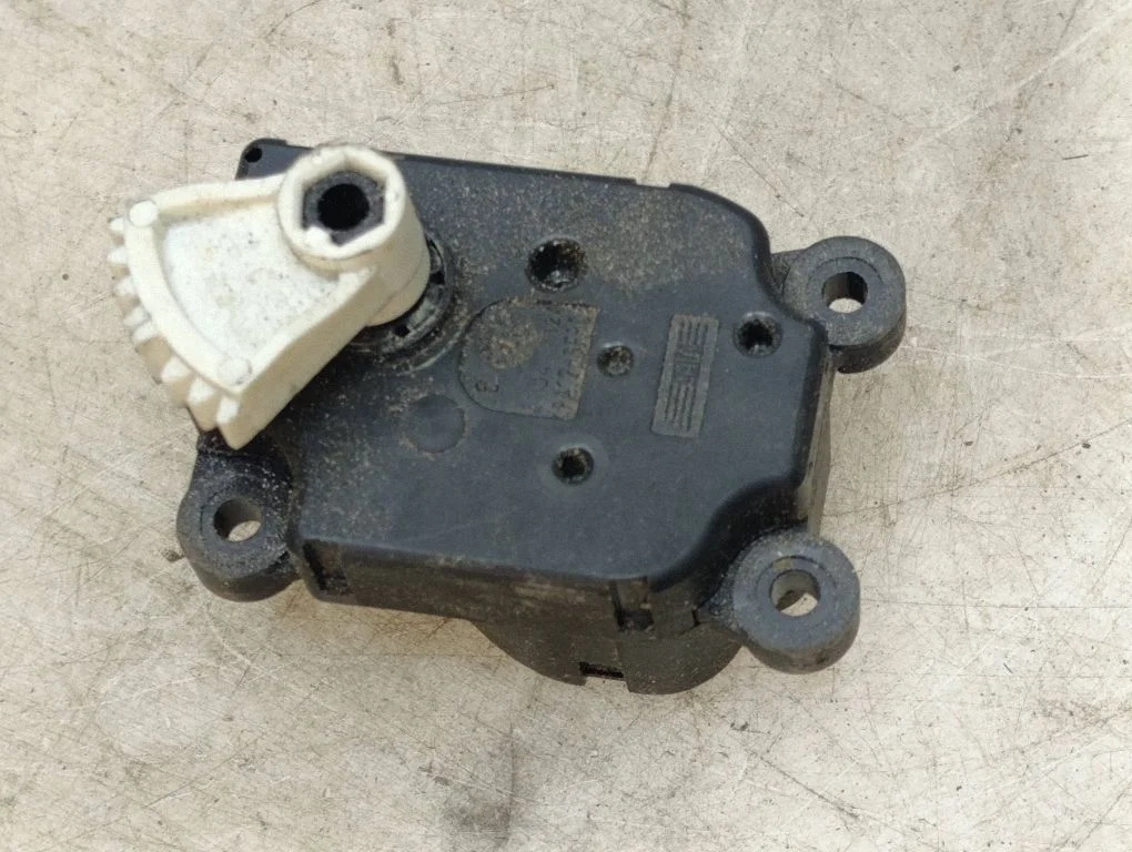 Õhuklapi mootor / ajam – Ford Mondeo Mk III (2000-2007)