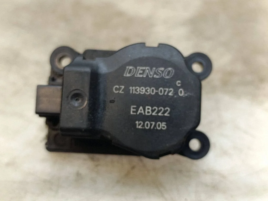 Air flap motor/actuator – BMW 3 Series E90 E91 (2005-2012)