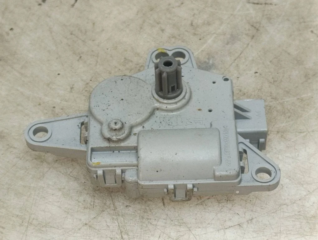 Gaisa aizvara motoriņš/aktuators EA1F1AP9AA03