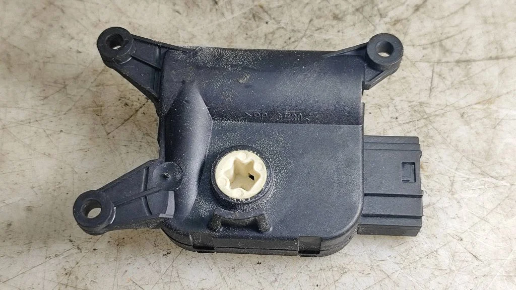 Silniczek klapki nawiewu 0132801362