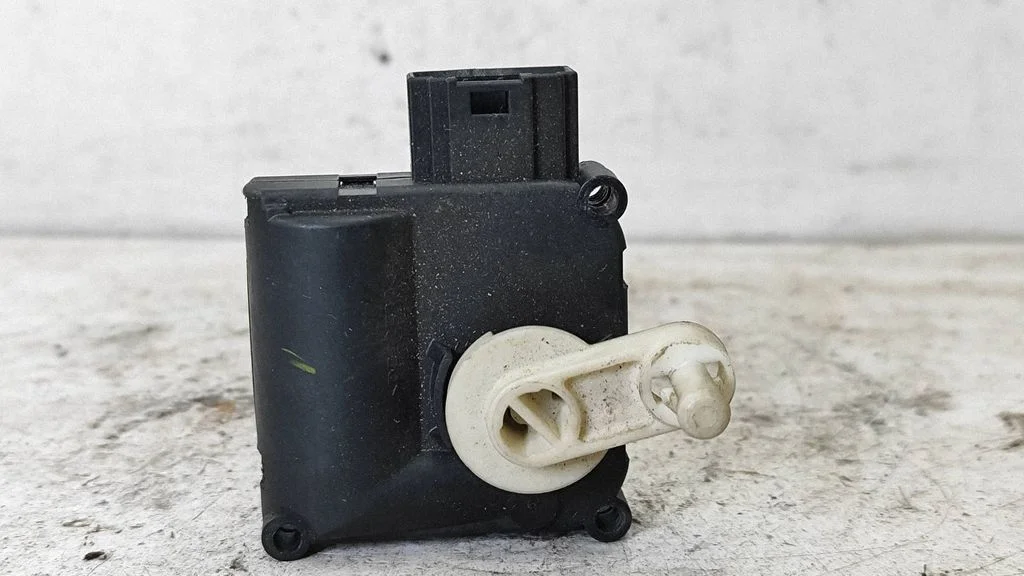 Õhuklapi mootor / ajam 4F0820511A