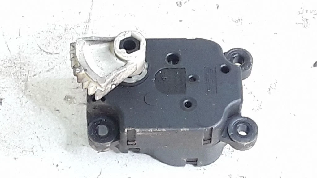 Air flap motor/actuator – Ford Mondeo Mk III (2000-2007)