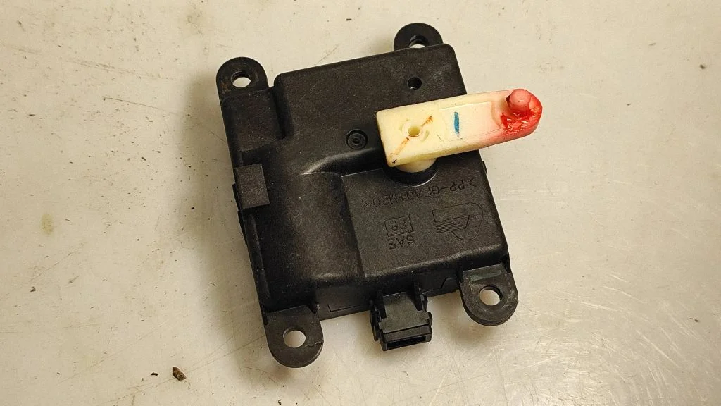 Air flap motor/actuator A24820A3200000