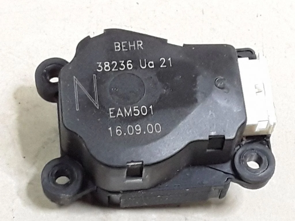 Õhuklapi mootor / ajam 38236UA21