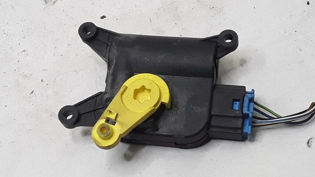 Air flap motor/actuator – Audi A3 S3 8P (2003-2012)