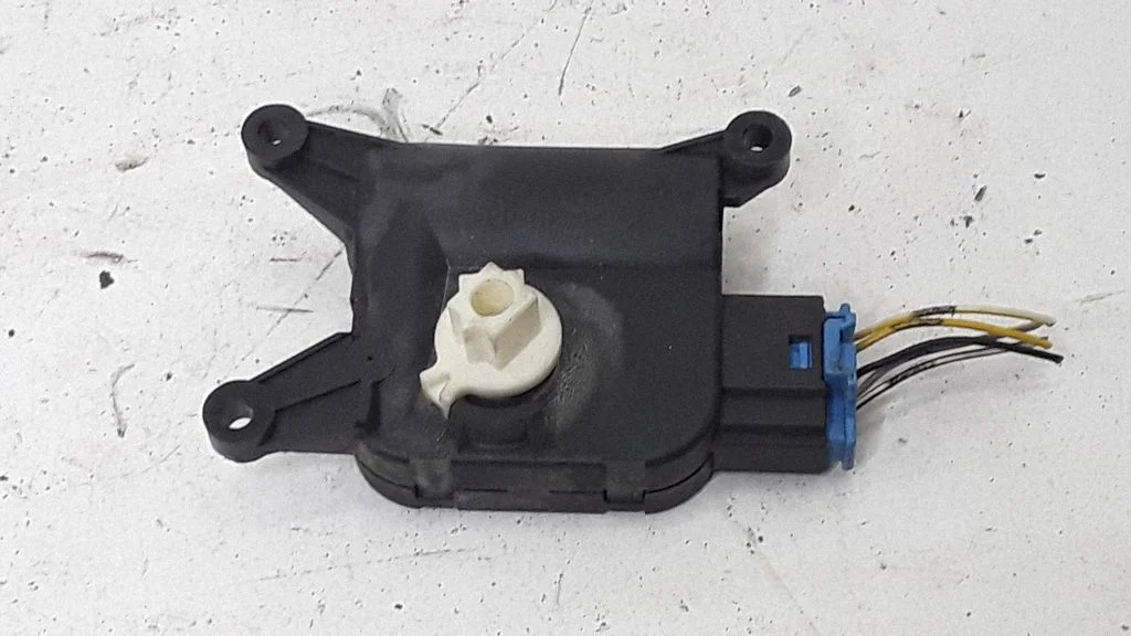 Air flap motor/actuator – Audi A3 S3 8P (2003-2012)