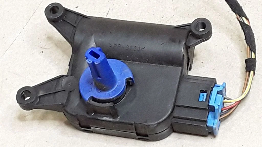 Air flap motor/actuator – Audi A4 S4 B6 8E 8H (2001-2005)